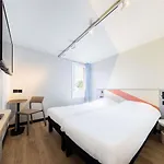 Ibis Budget Est Mediterranee فندق 3*
