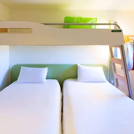 Ibis Budget Est Mediterranee בזייה