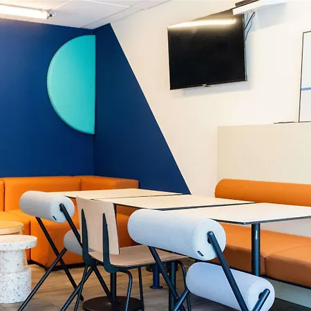 Ibis Budget Est Mediterranee Hotel