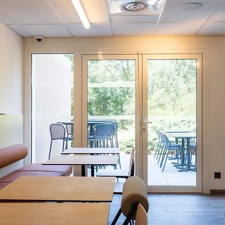 Ibis Budget Est Mediterranee Hotel 3*