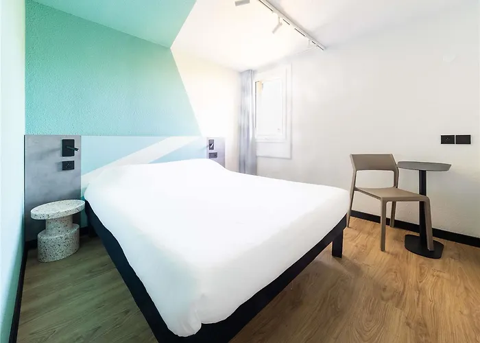 Hotel Ibis Budget Est Mediterranee 3*